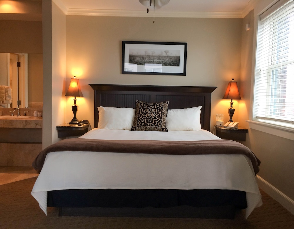 The Eldridge Hotel 2/31
