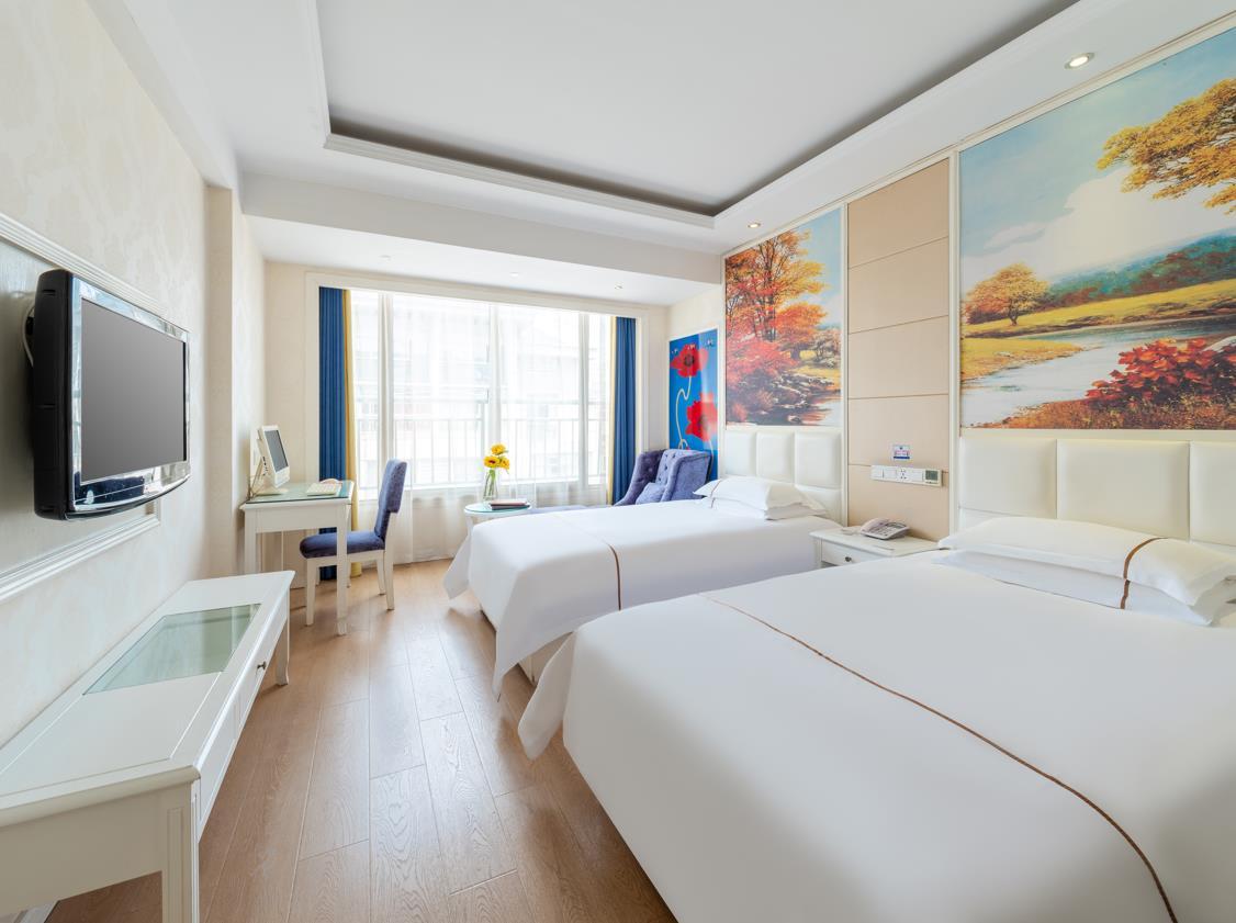 Yiwu Lingshang Hotel 7/48
