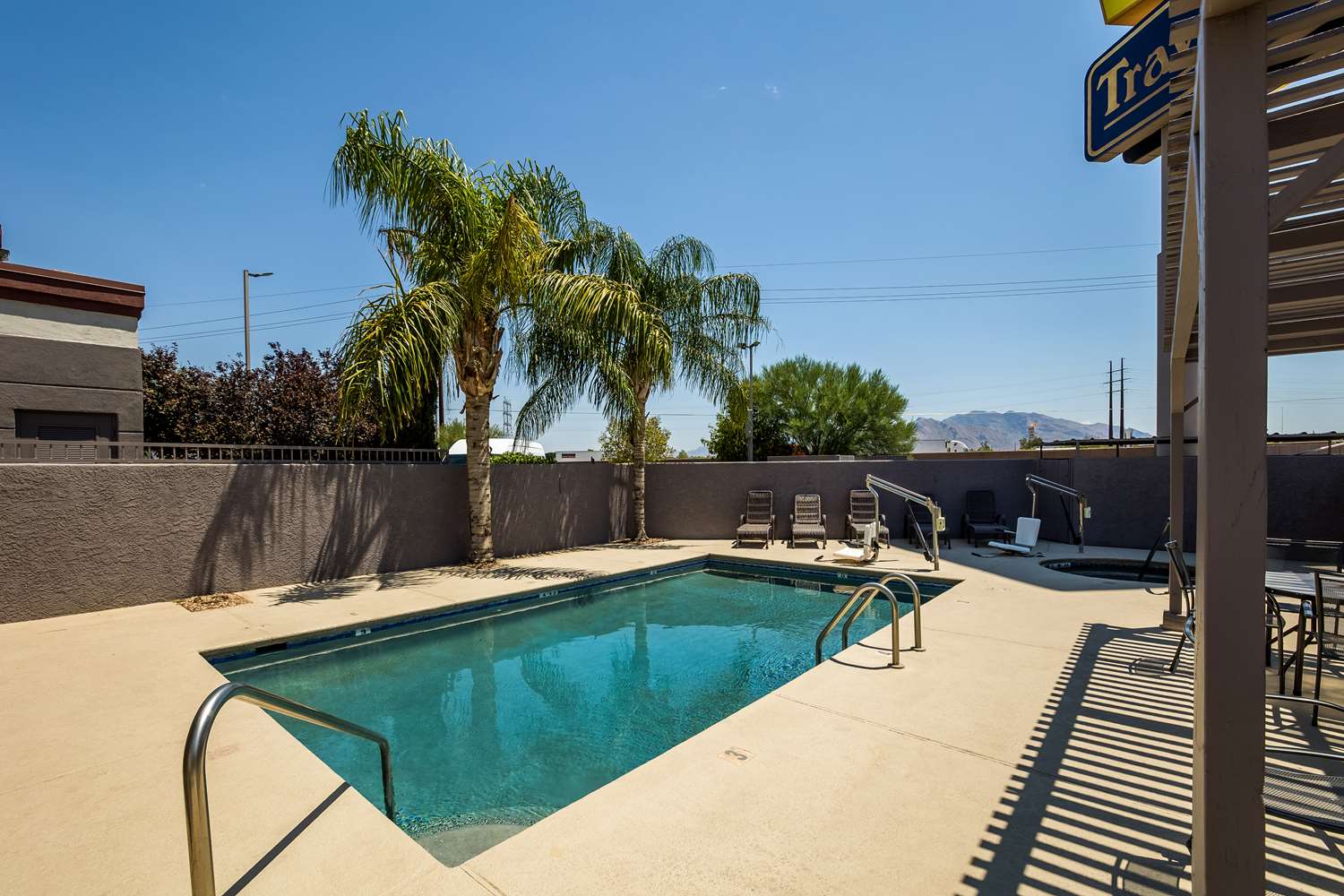 Best Western Gold Poppy Inn 48/48