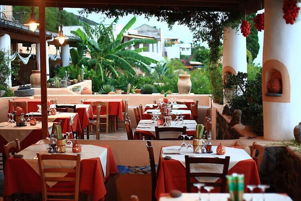 Hotel Mamma Santina 32/50