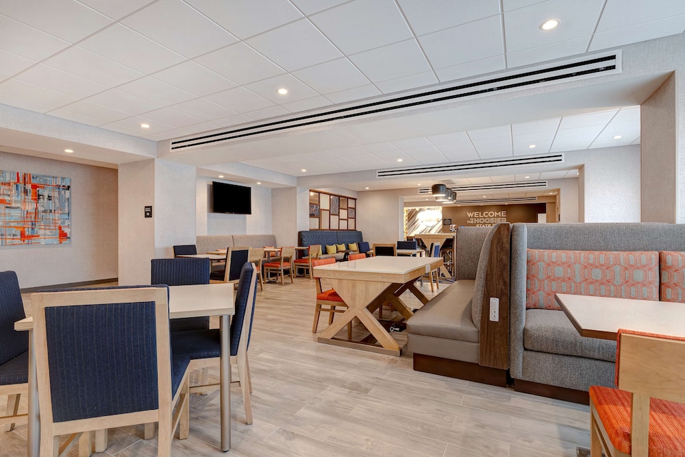 Hampton Inn Crown Point 36/47