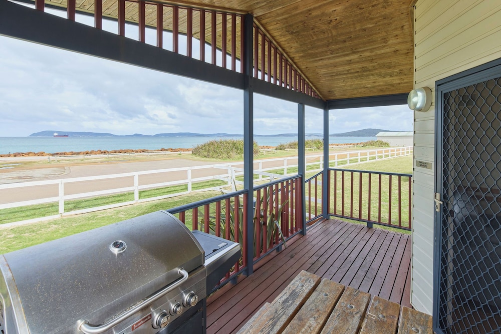 Acclaim Rose Gardens Beachside Holiday Park 20/50
