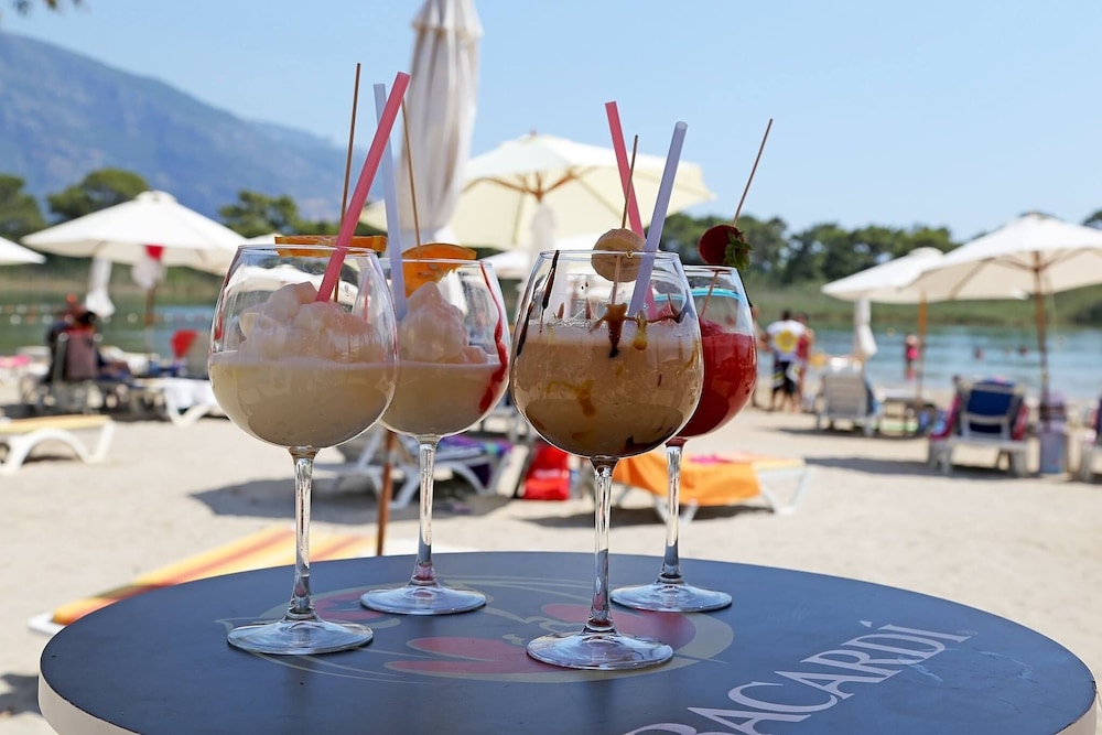 Sugar Beach Club 51/61