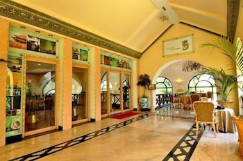 GOLDEN PALMS SPA 1/28