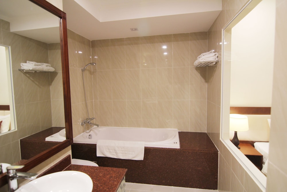 Dong Khanh Hotel 33/34