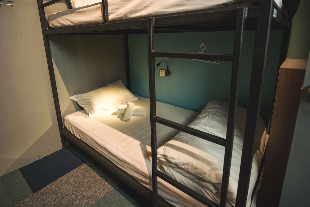 Vibrant Hostel 15/50