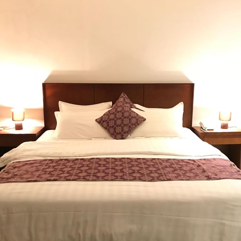 الاجنحه التنفيذيه(Executive Suites) 14/44