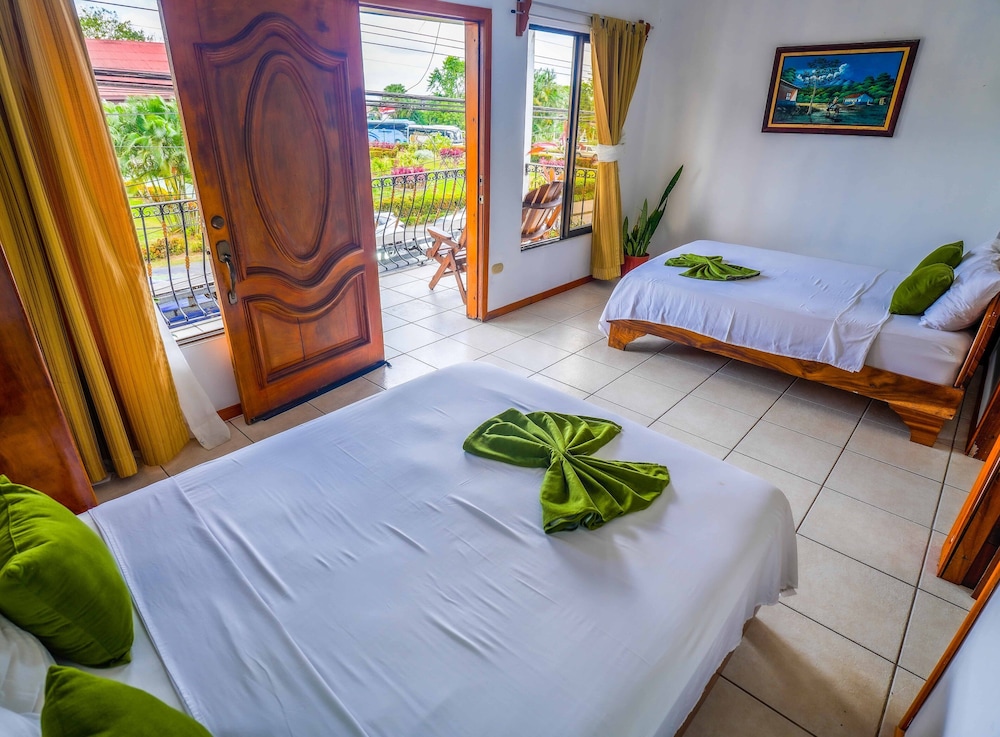 Arenal Hostel Resort 19/50