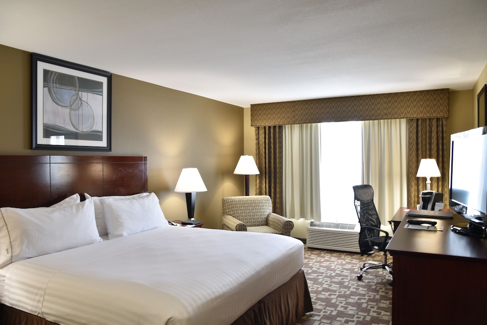 Holiday Inn Express Hotel And Suites St Charles 14/56