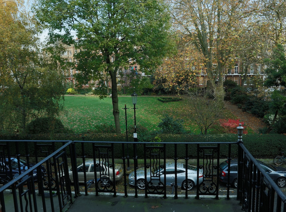 Garden View Hotel 42/51