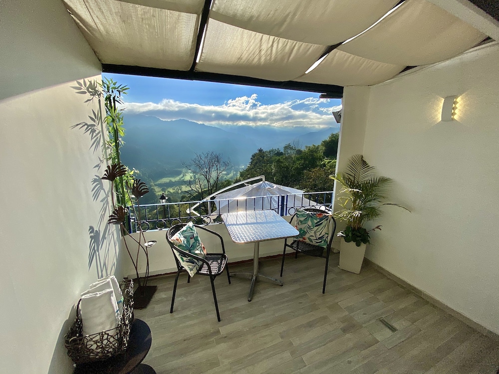 Hotel Mirador del Cocora 64/77