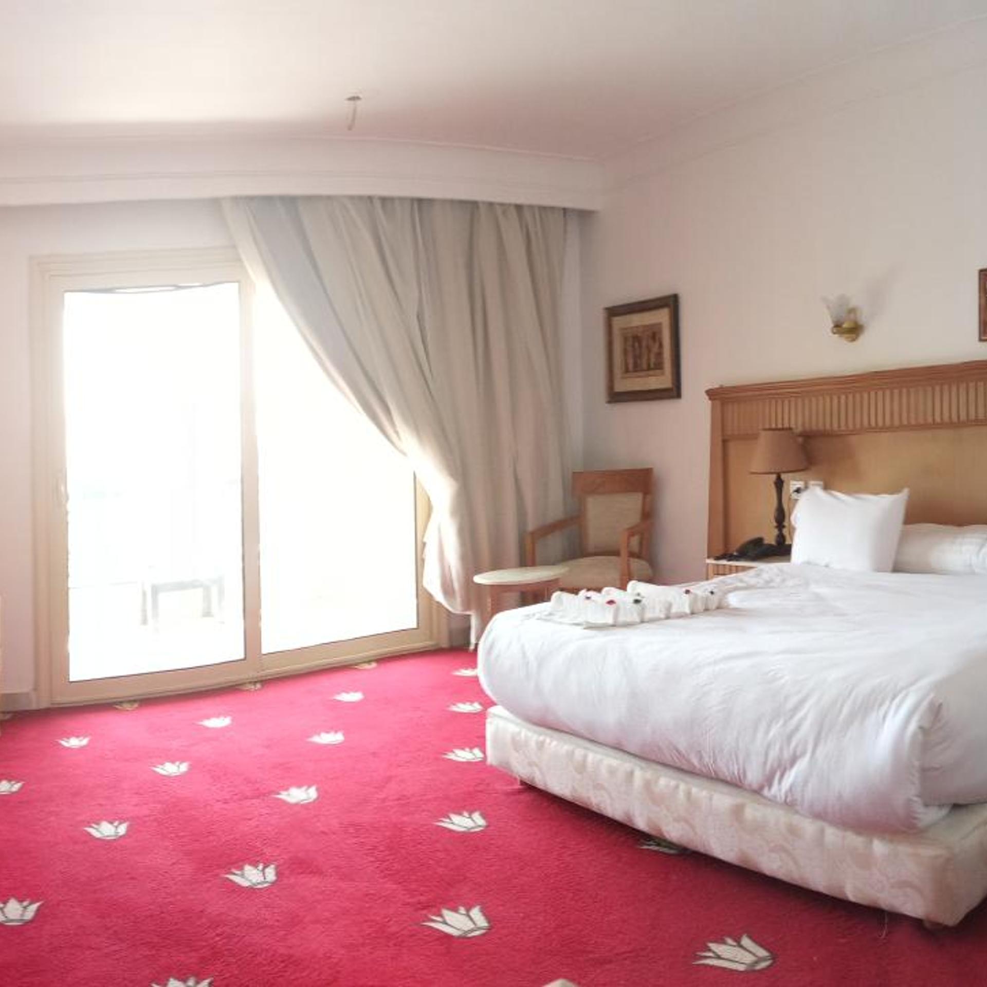 Superior, Double Bed, Pyramids View