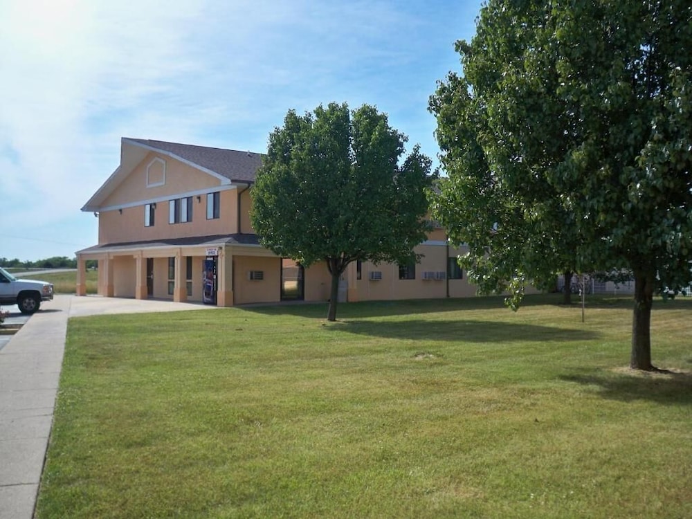 Economy Inn Wentzville 36/36