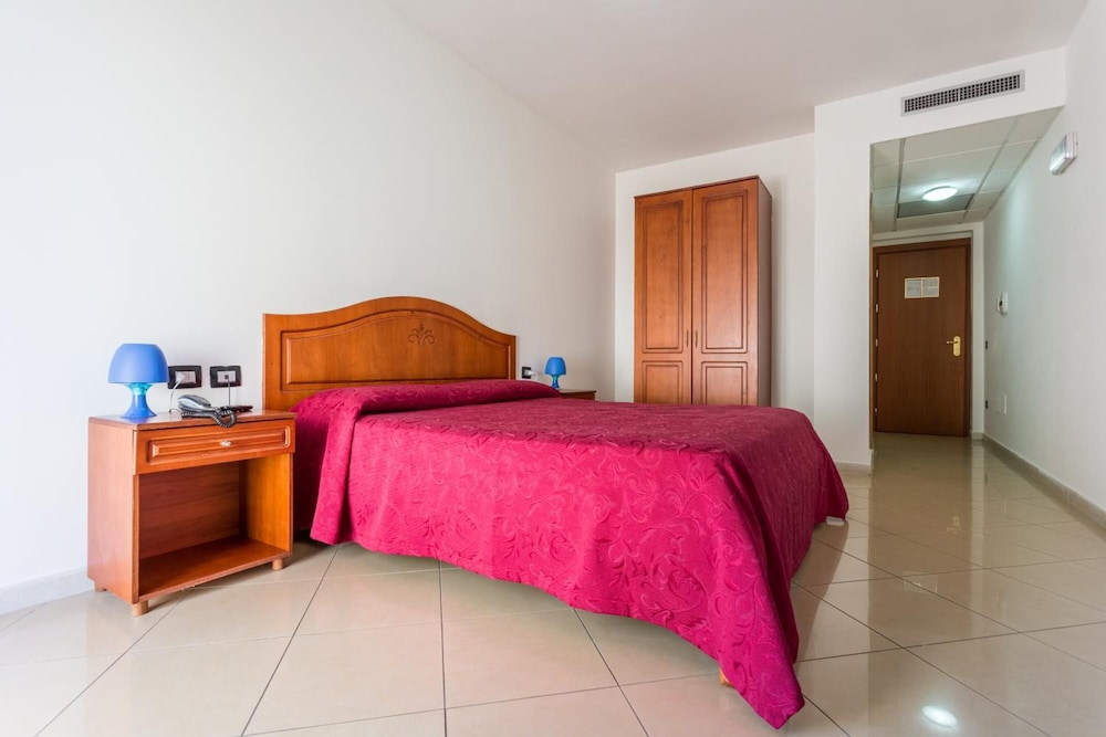 Hotel Plaza 31/50