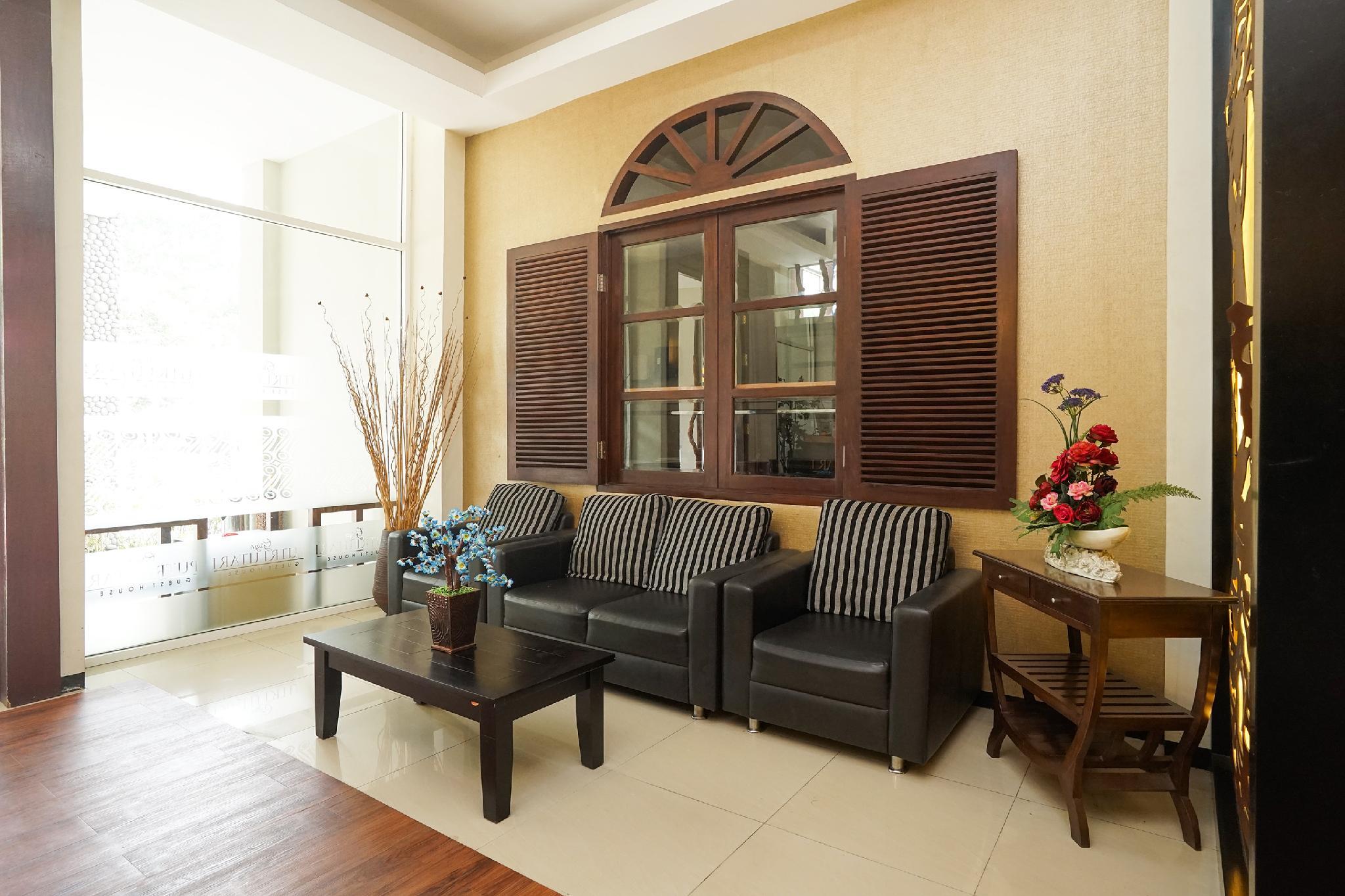 Oyo 282 Putri Utari Guest House 14/31