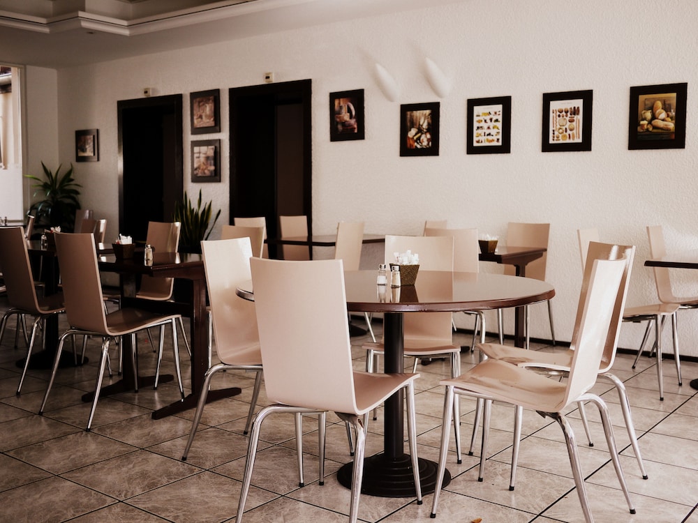 restaurant-cafeteria