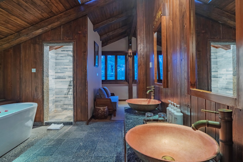 Arro Khampa by Zinc Journey Shangri-la 72/72