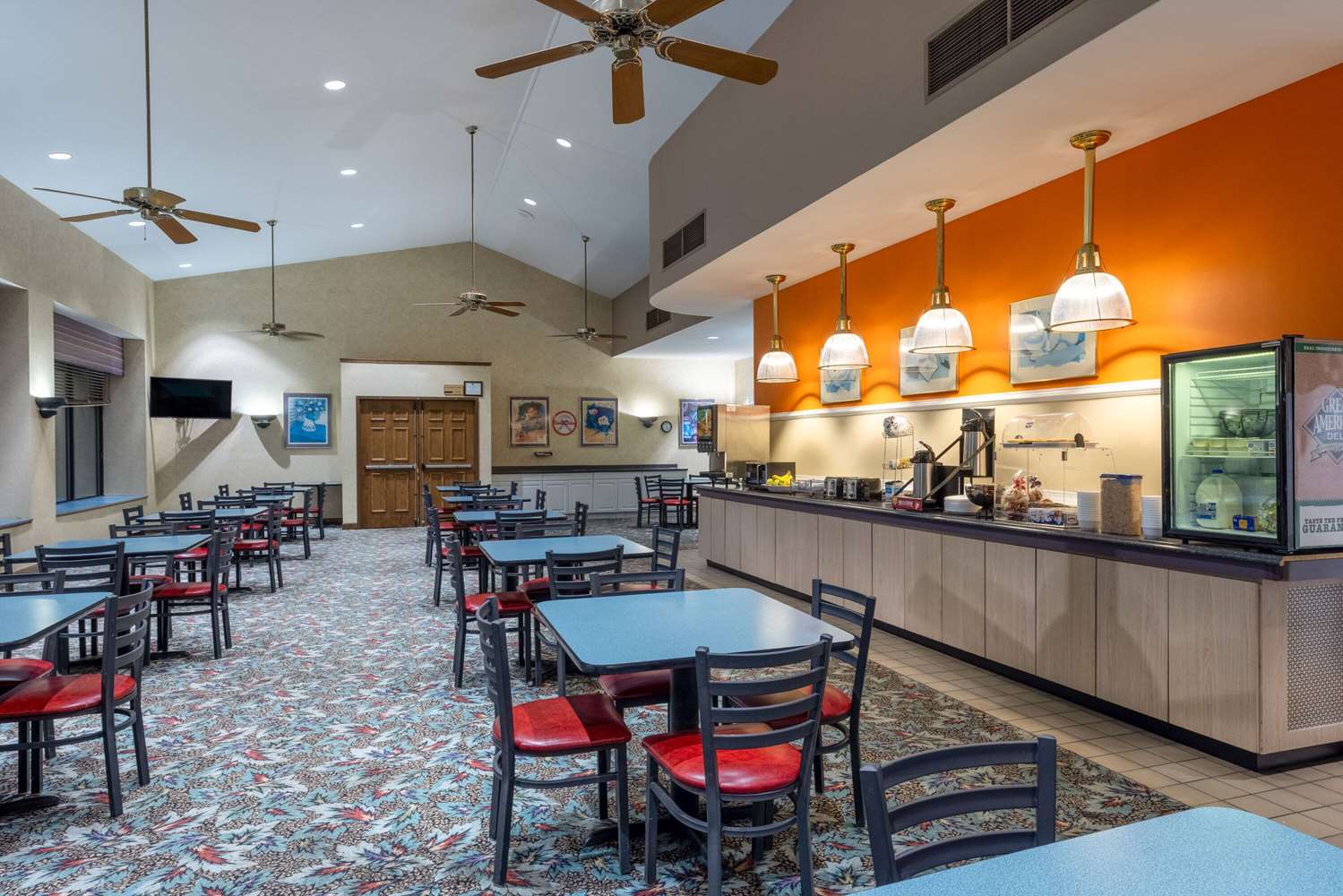 Howard Johnson by Wyndham Salem Hotel & Conference Center 20/30