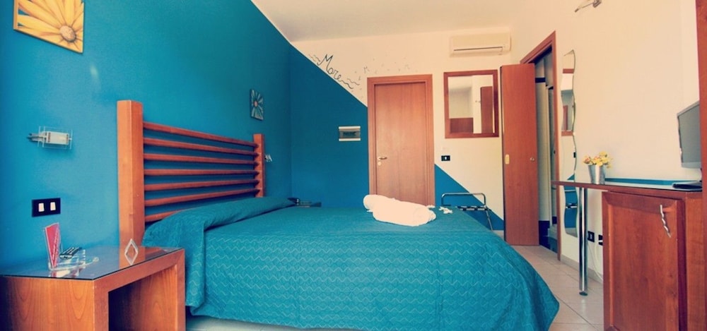 Iride Hotel 15/43