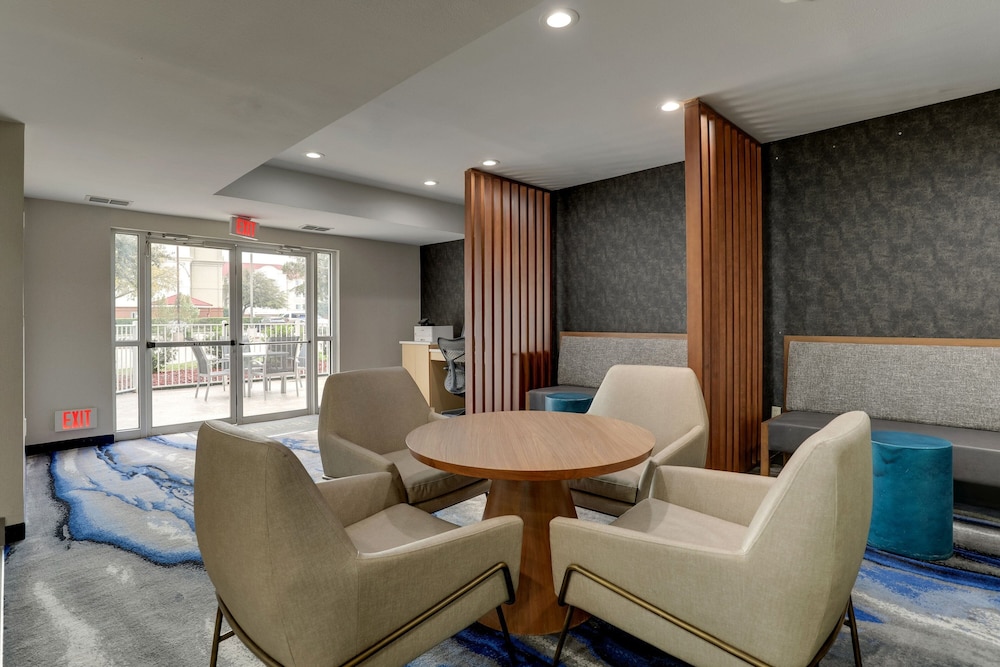 Best Western Plus Las Colinas Inn & Suites 37/58