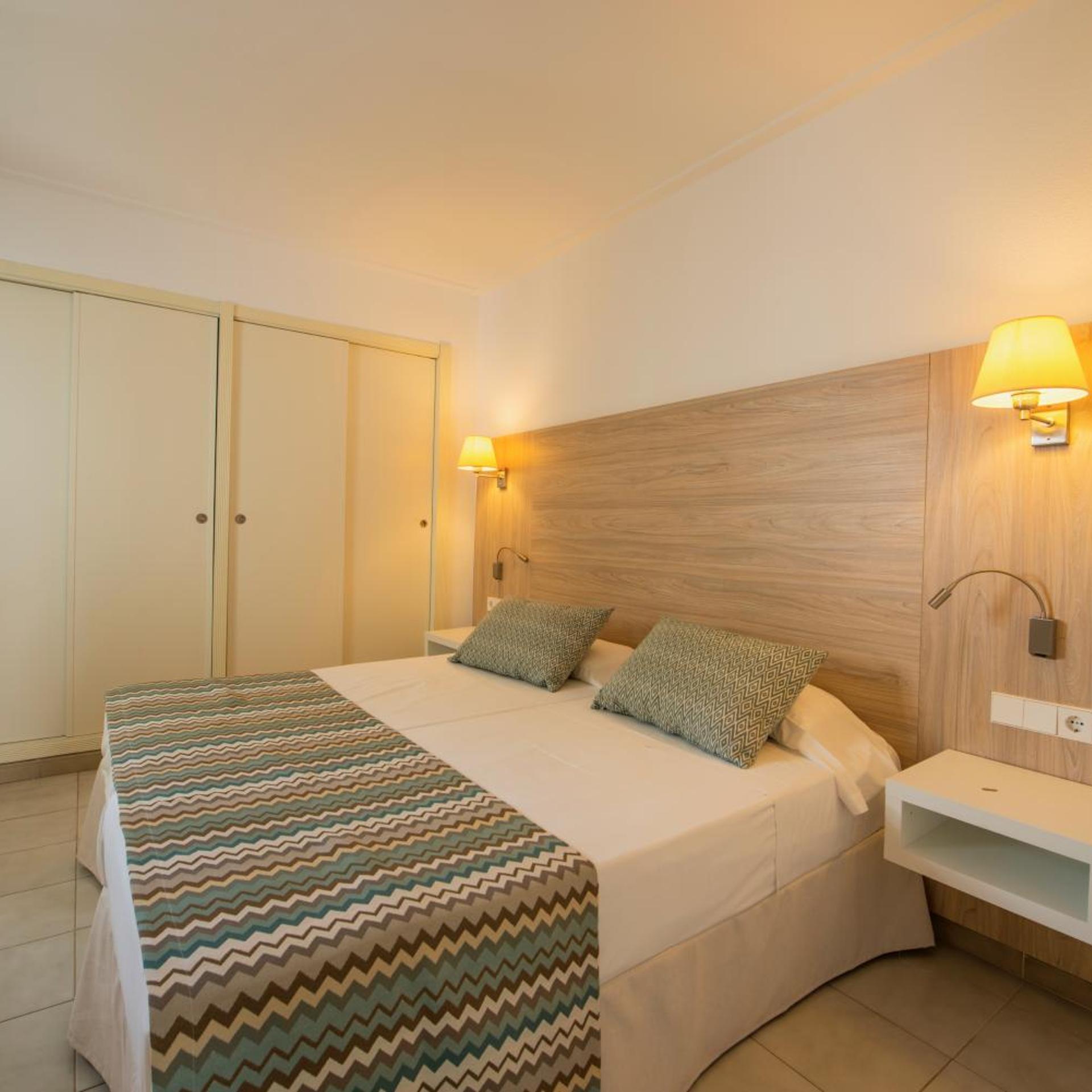 Hotel La Santa Maria 4/28