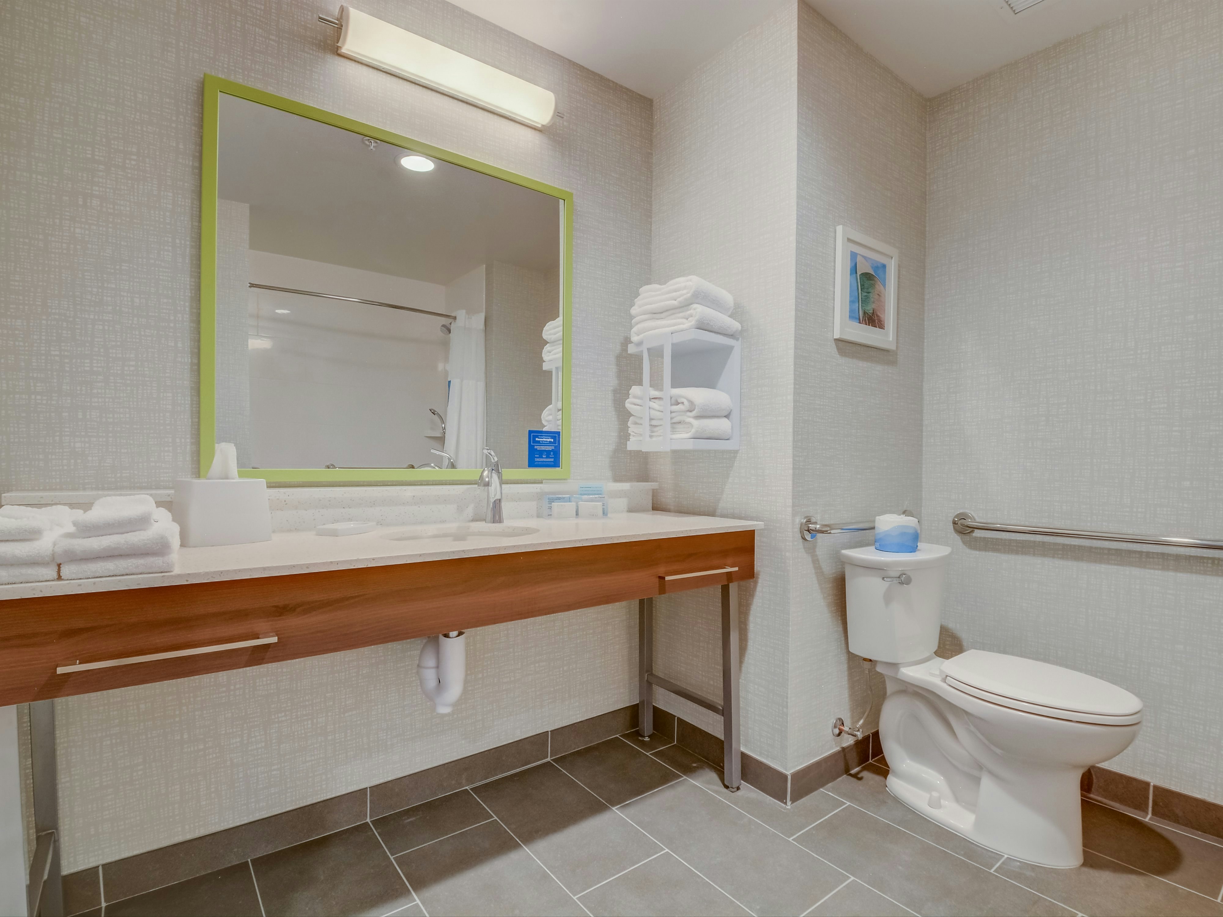 Hampton Inn and Suites Williamstown Ark Encounter 37/38
