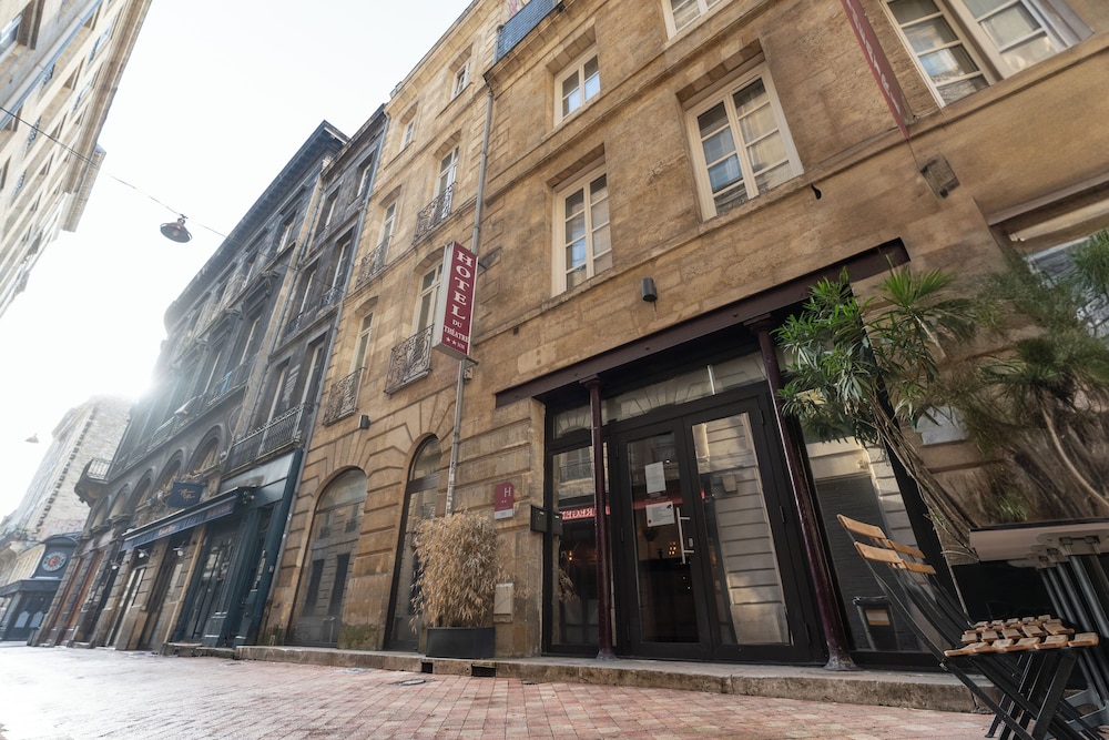 HOTEL DU THEATRE 3/52