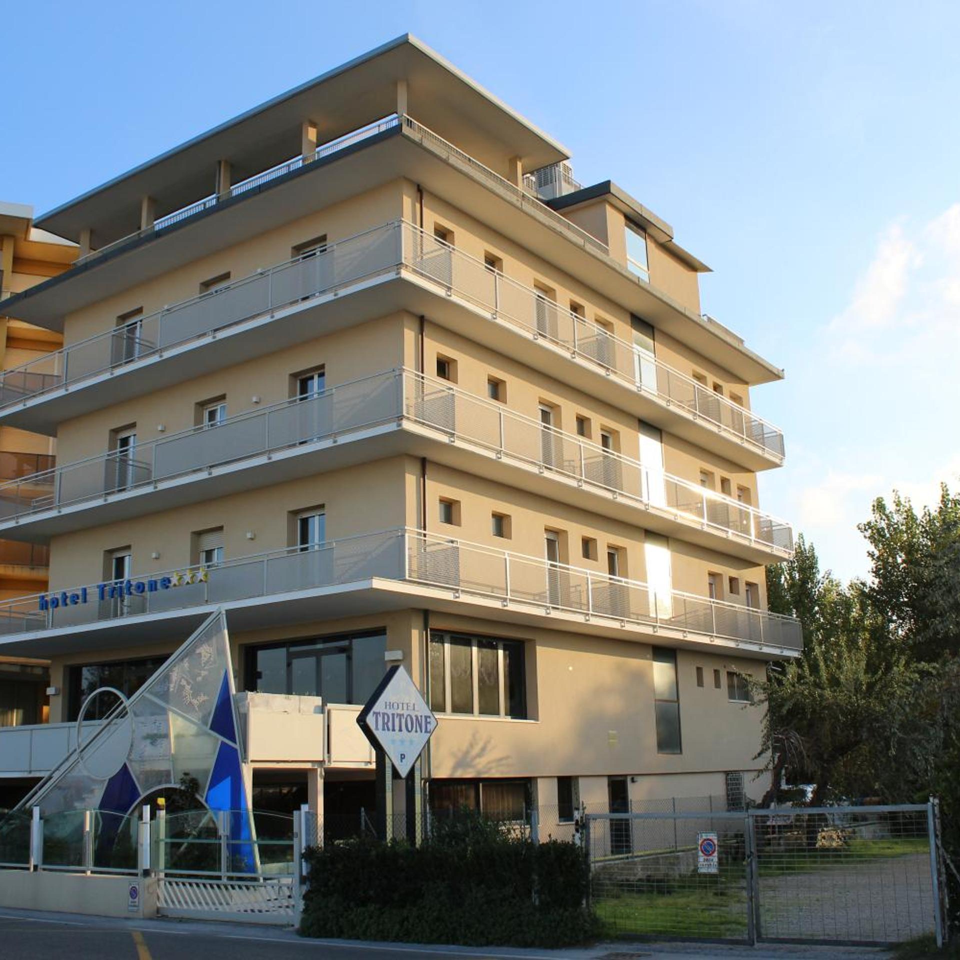 Hotel Tritone 7/50