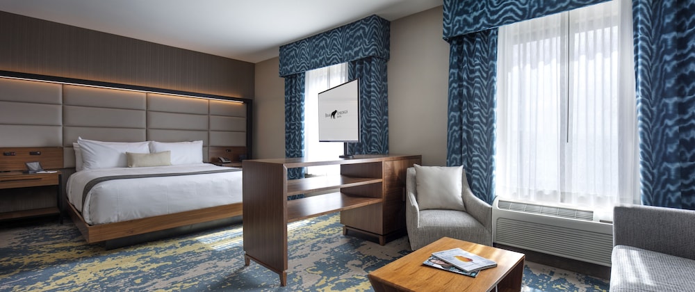 Hampton Inn Suites Highland California 10/42