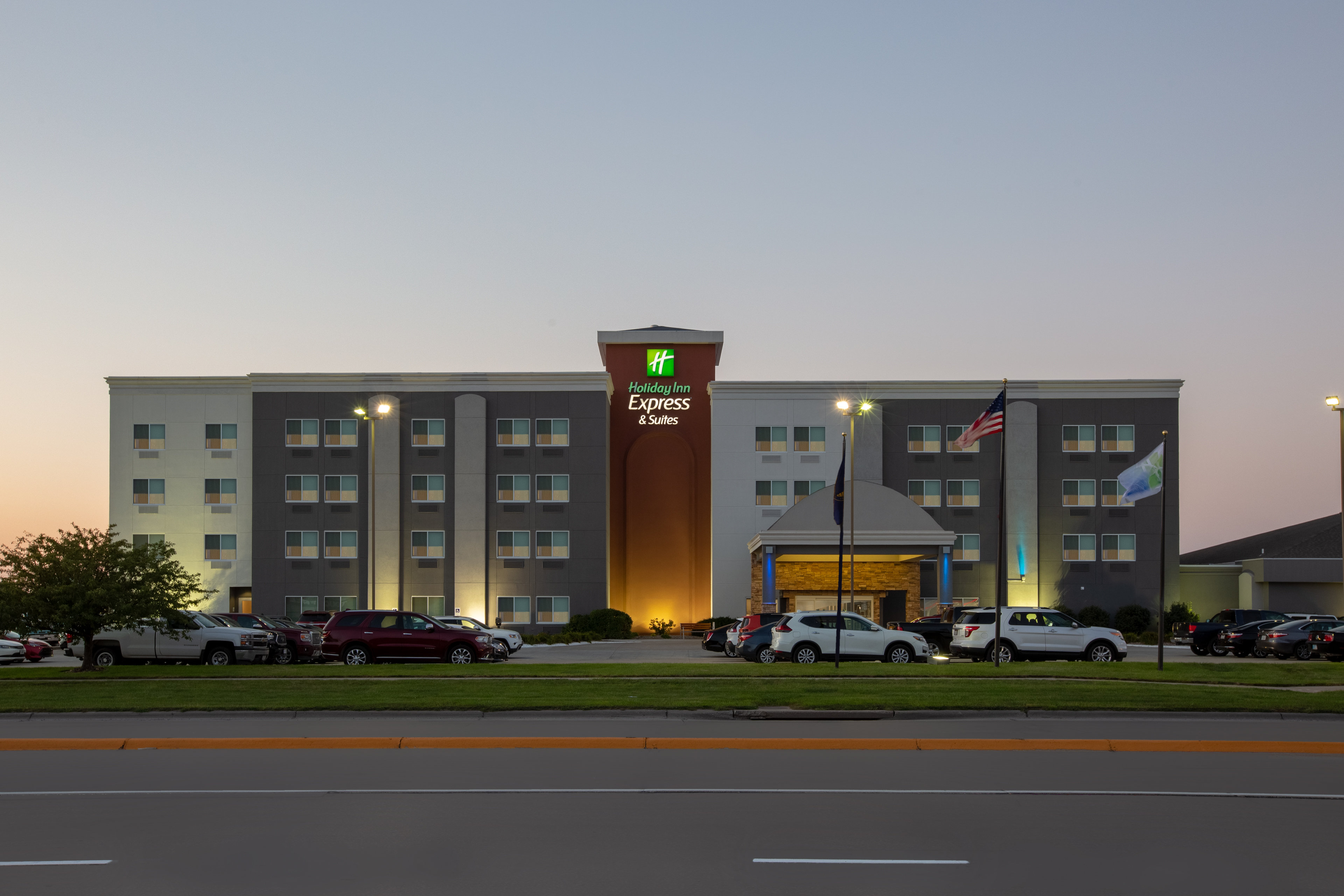 Holiday Inn Express Hotel & Suites Columbus 1/26