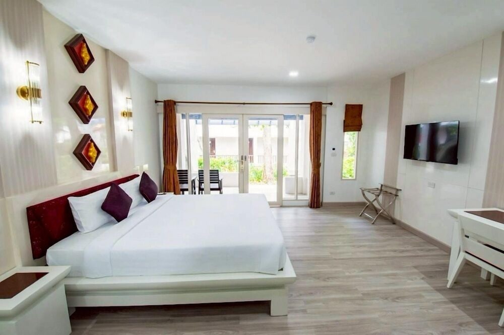 PREMIUM, DELUXE, BUNGALOW, KING BED