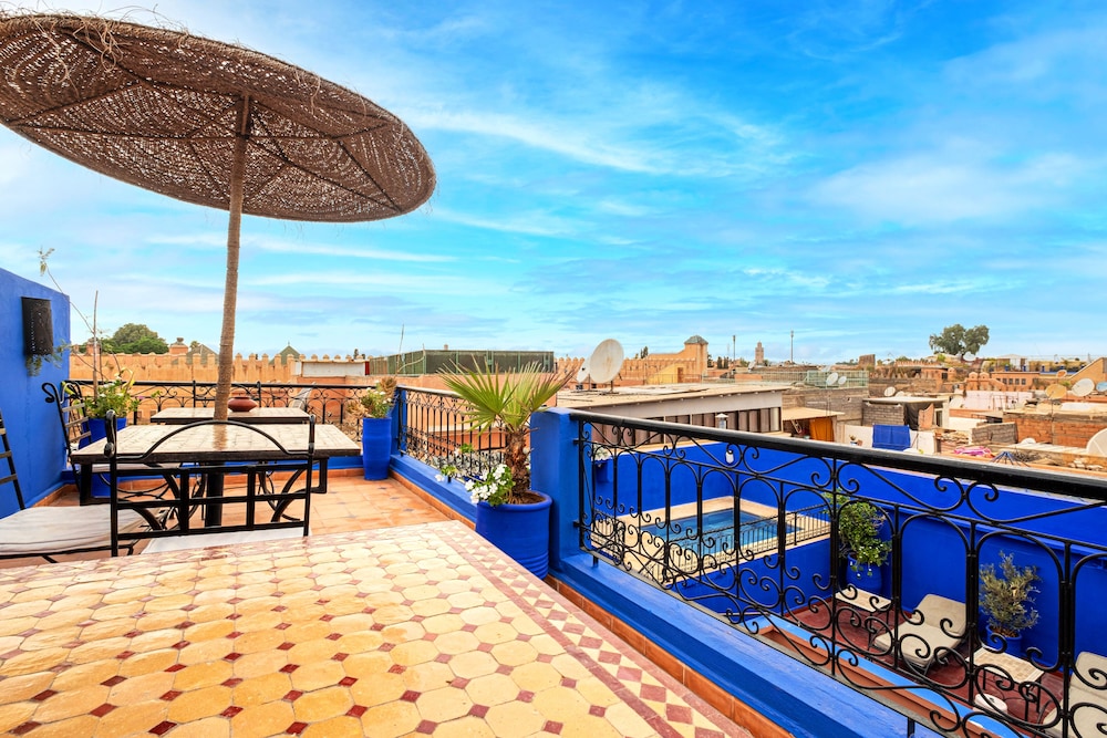 Riad Viewpoint 3/44