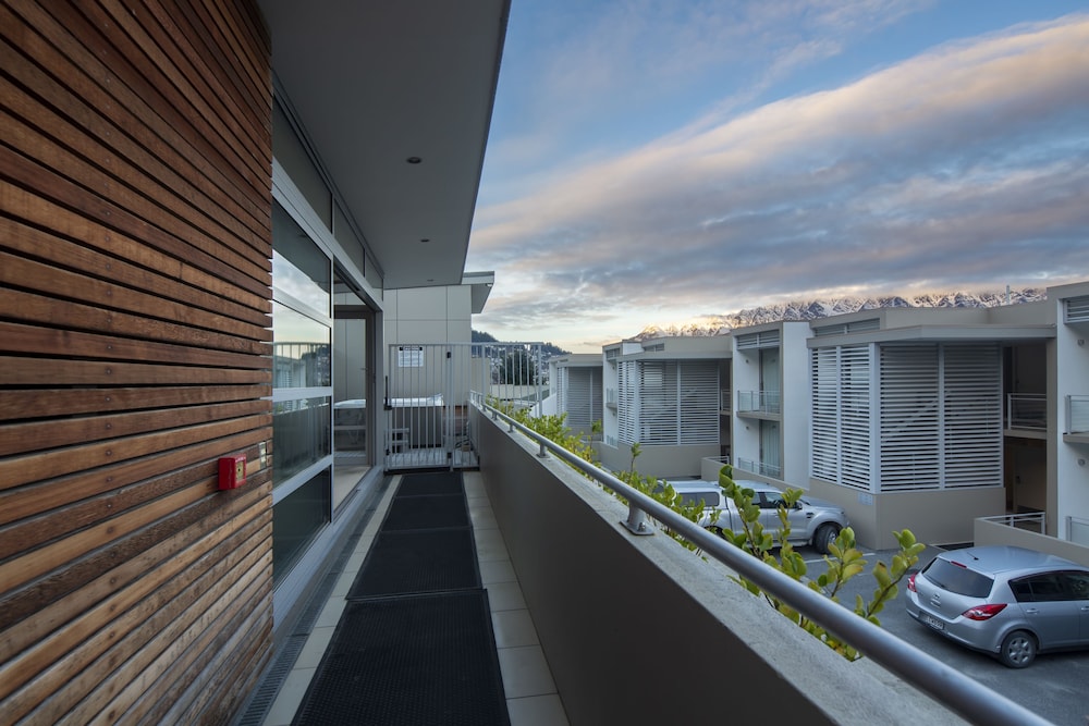 Highview Apartments 10/50