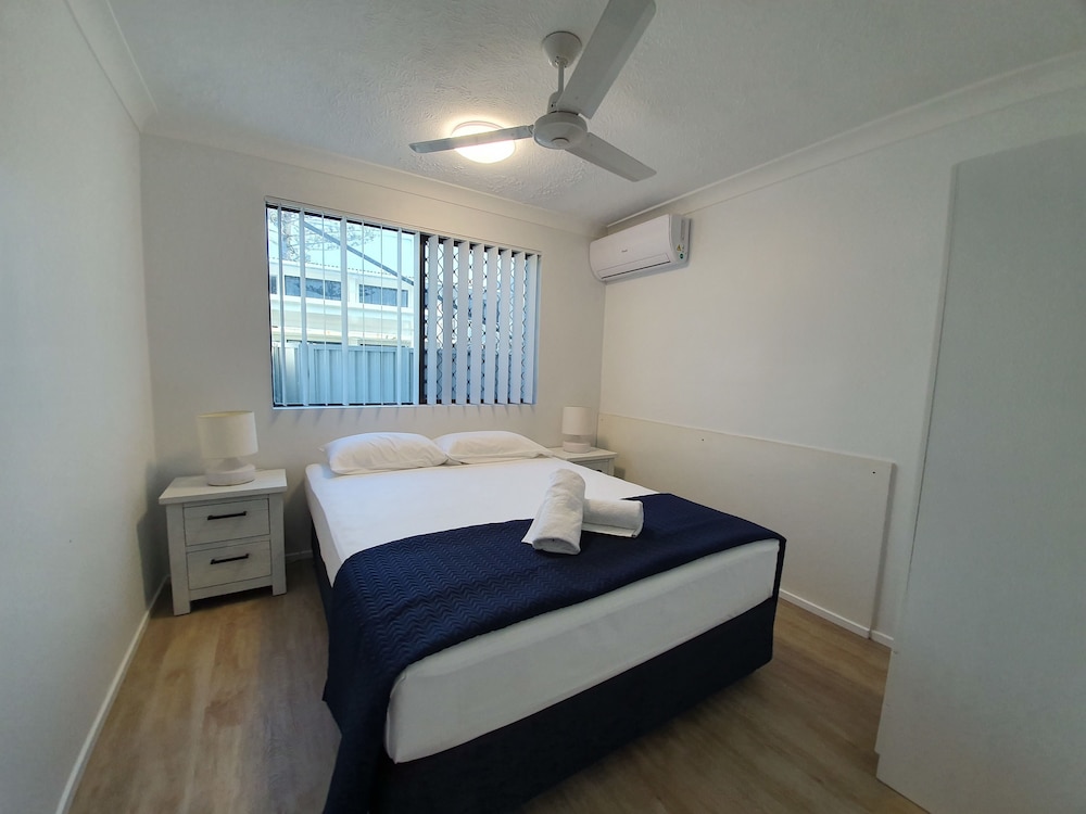Montego Mermaid Beach Motel 15/69