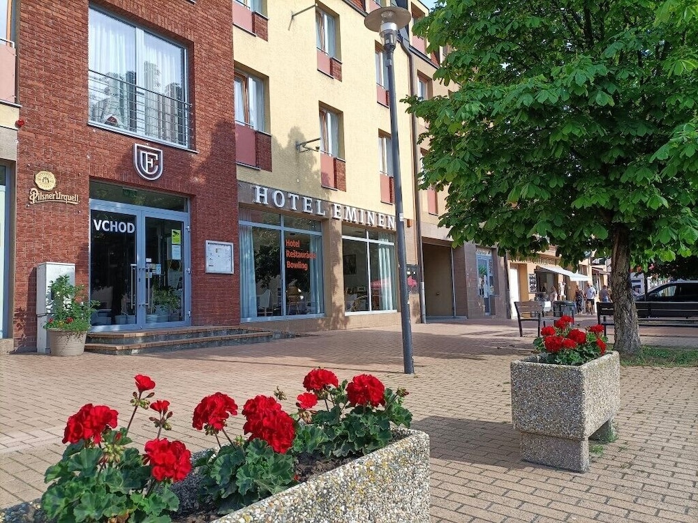 Hotel Eminent 41/45