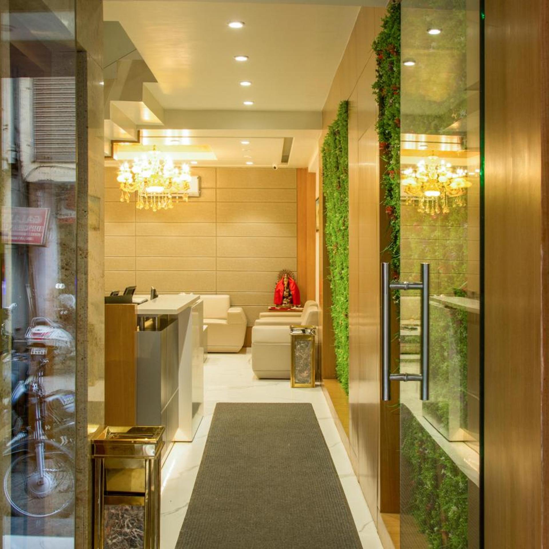 Hotel Reva Regency 3/38