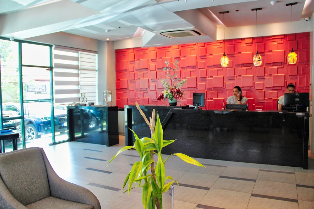 New Dawn Hotel Plus 5/79