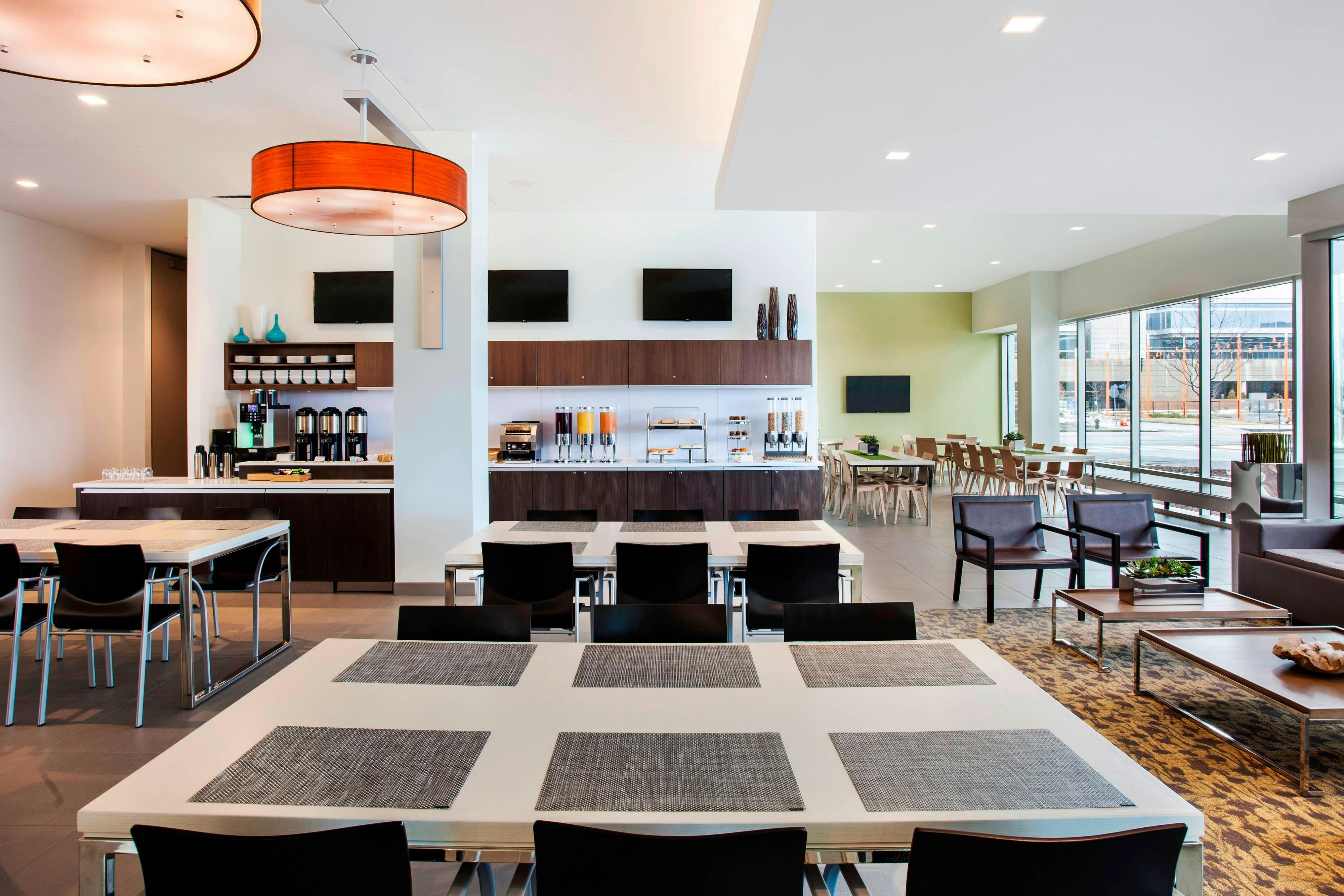 Element Boston Seaport Hotel 6/8