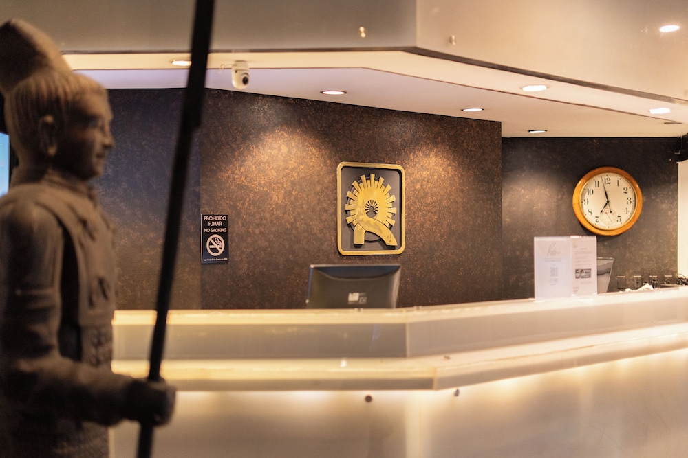 Riande Aeropuerto Hotel & Casino 9/69