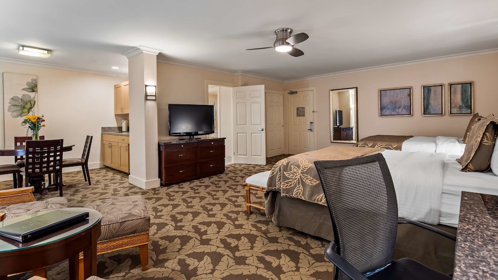 Best Western Plus Island Palms Hotel & Marina 39/46