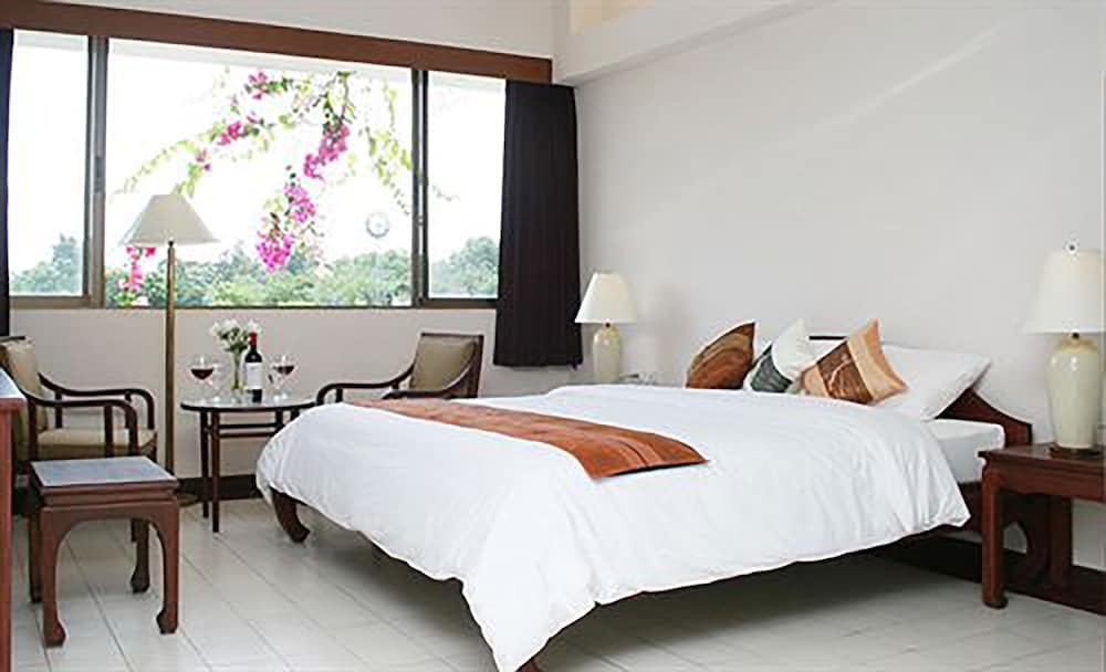 Mae Pim Resort Hotel 26/56