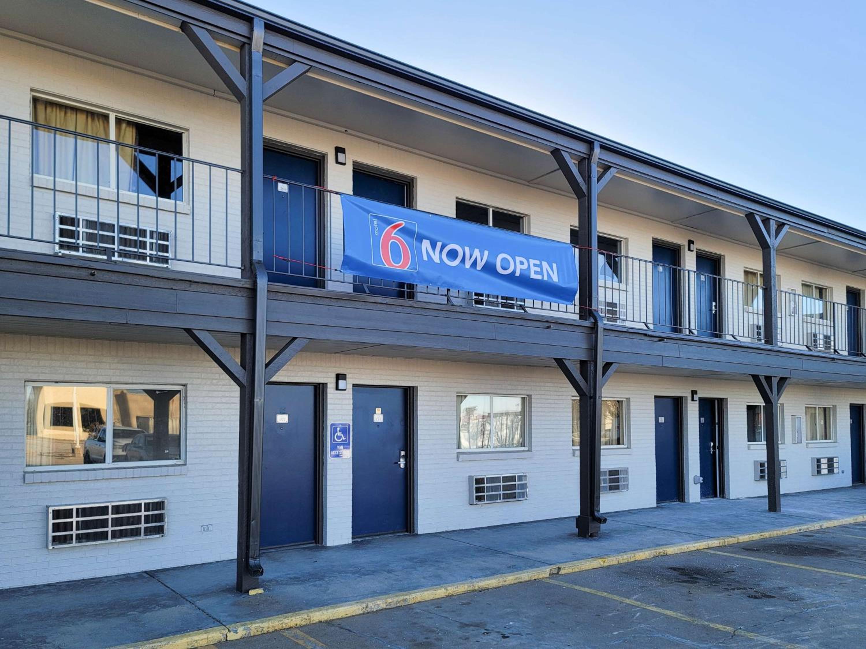 Motel6 Wichita, KS – South I-35 image