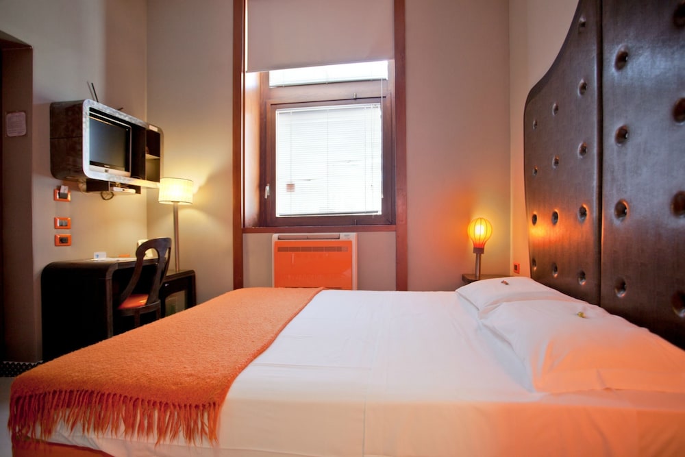 STANDARD, DOUBLE BED