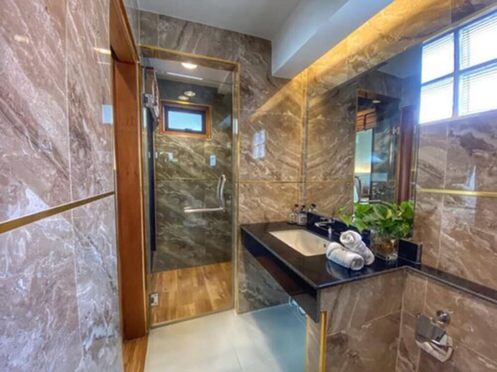 Lanna Tree Boutique Hotel 70/73