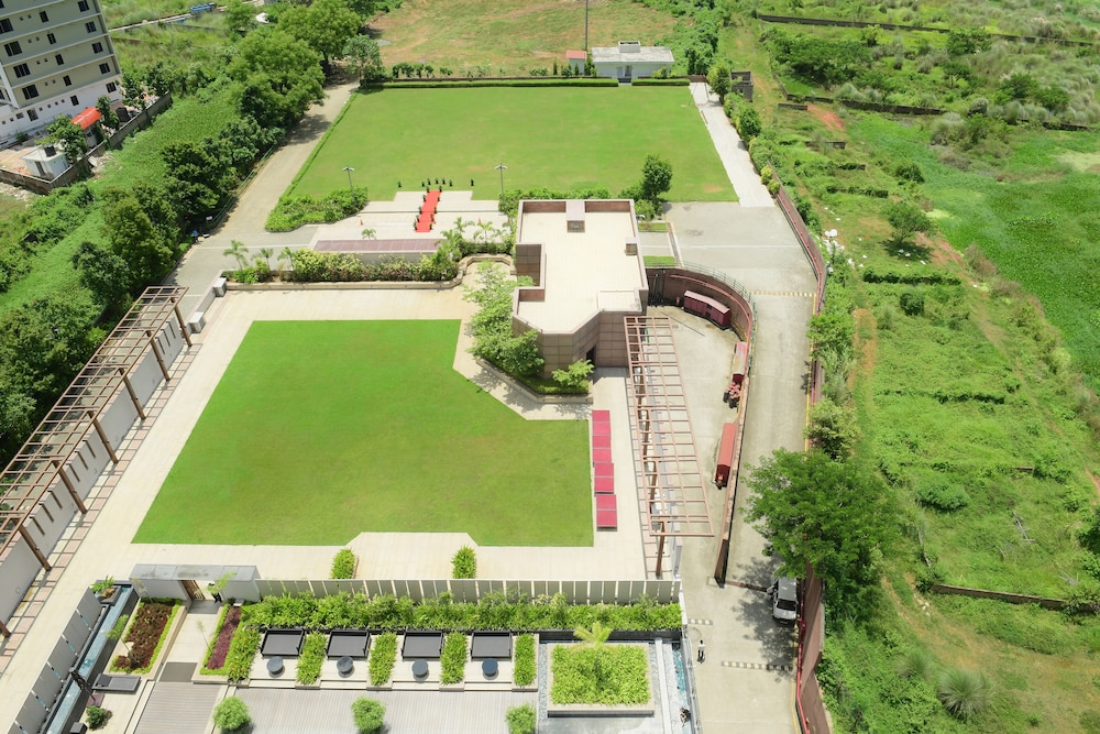 RADISSON BLU HOTEL GUWAHATI 44/48