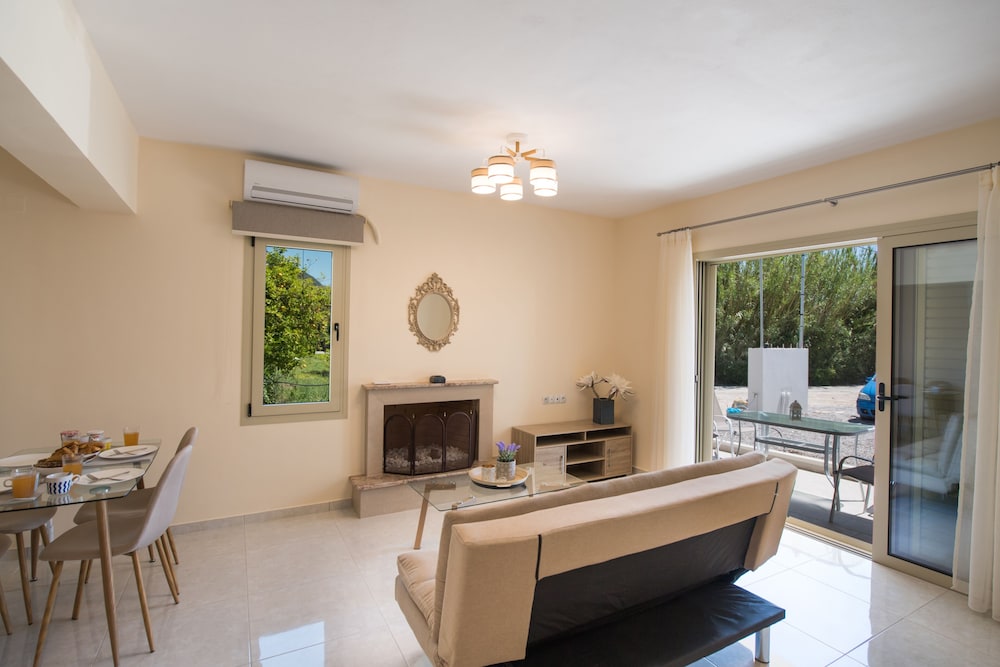 Bounatsa Studios & Apartments 29/43