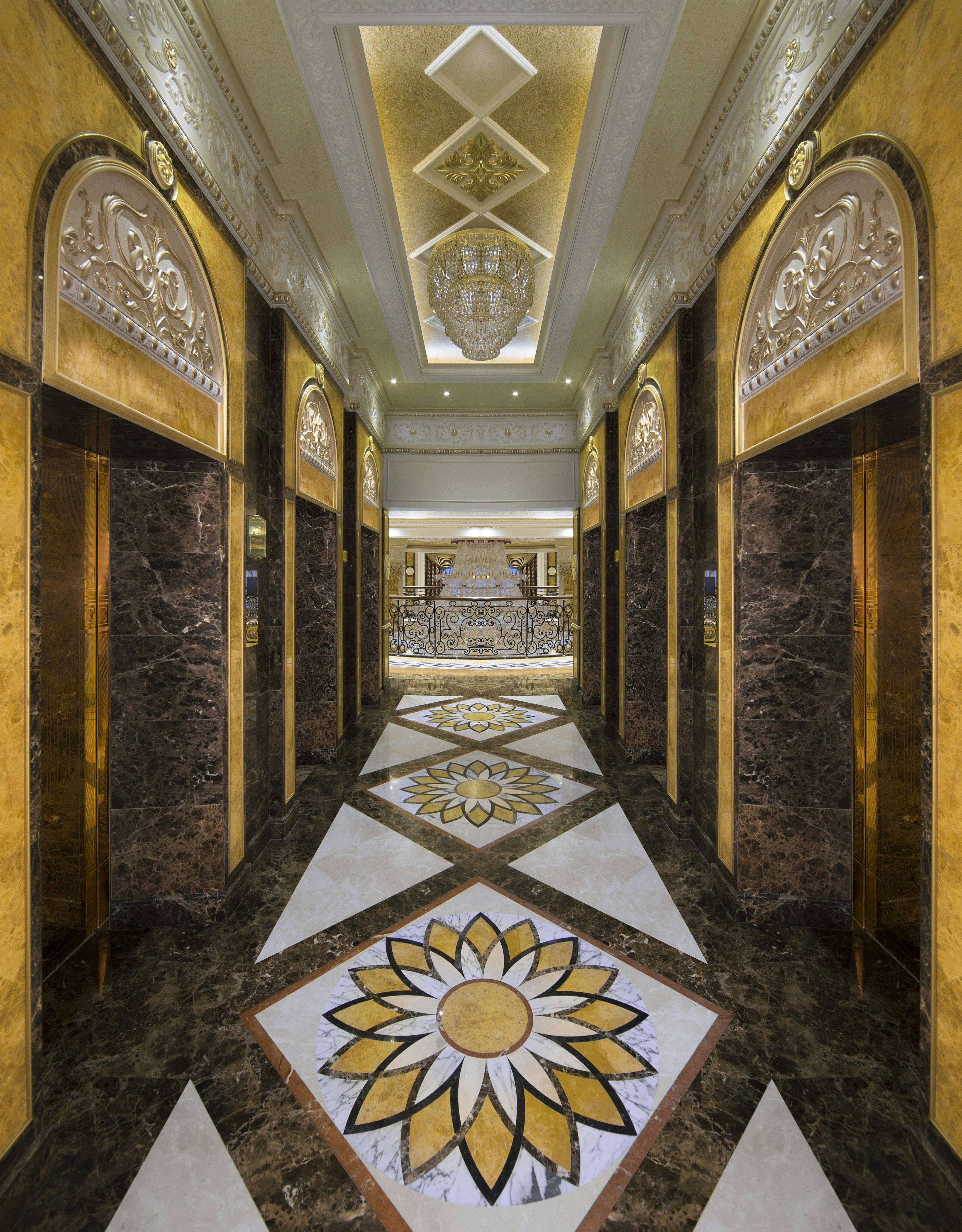 Royal Rose Hotel Abu Dhabi, Curio Collection by Hilton 9/46