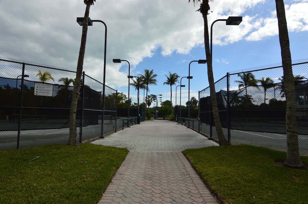 Resort Harbour Properties 37/50