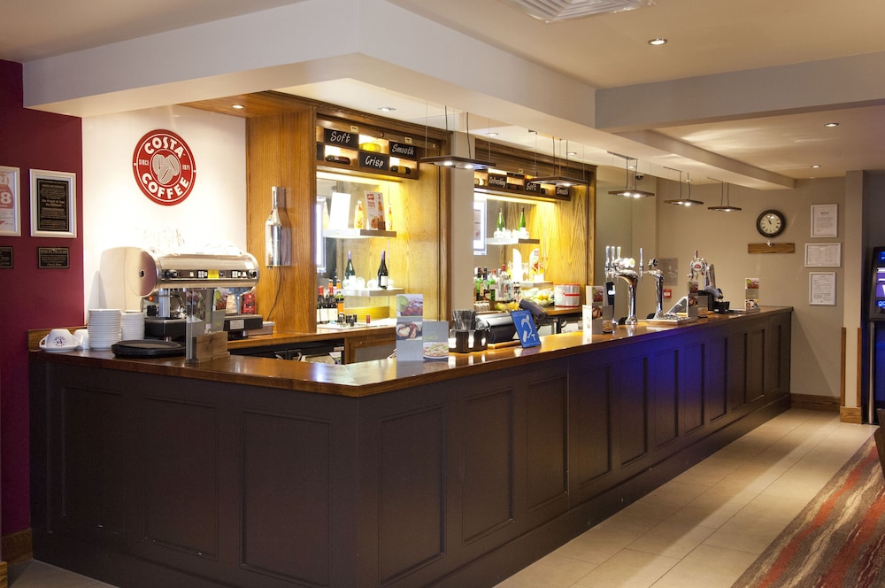 Premier Inn Bristol Cribbs Causeway 6/58
