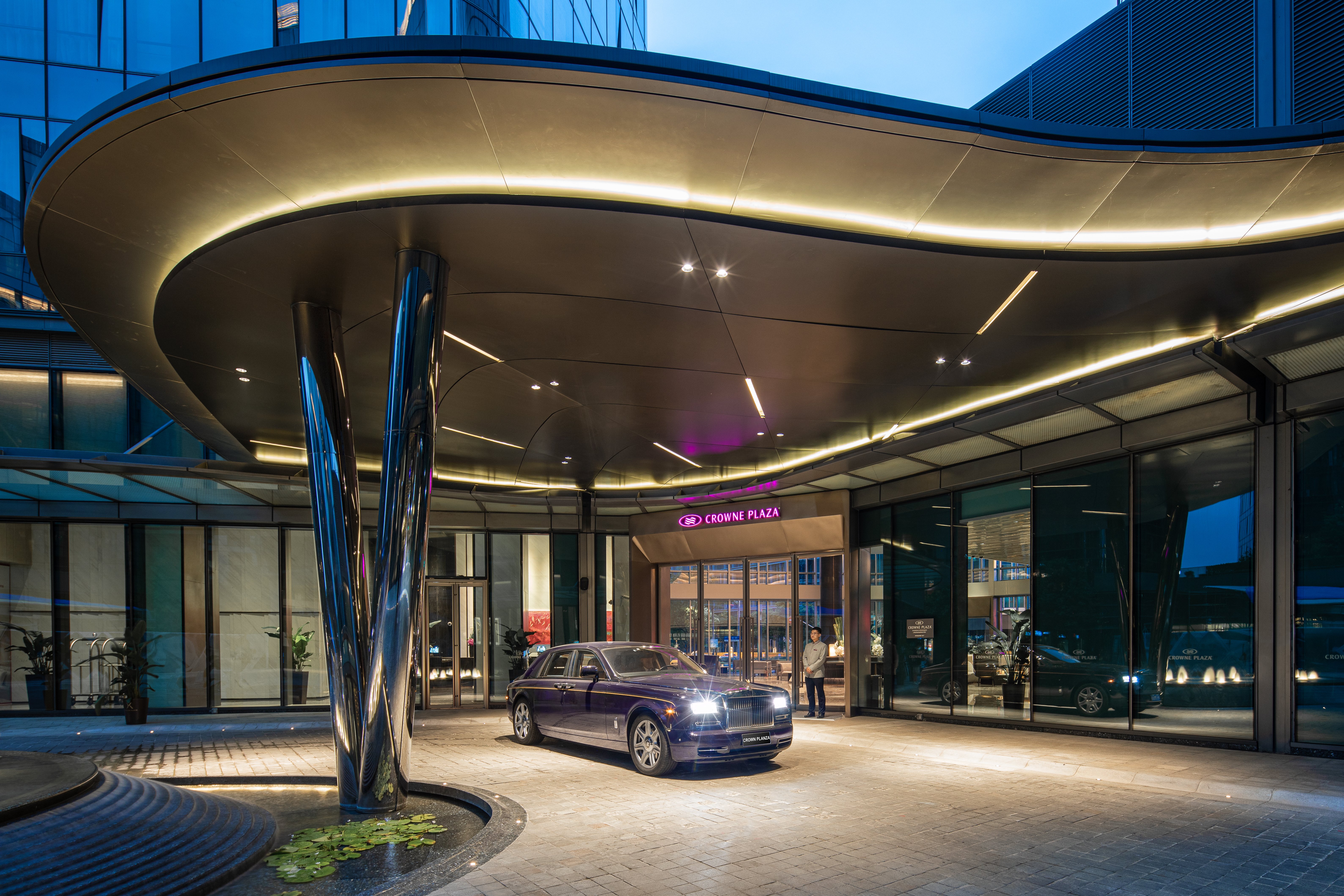 Crowne Plaza Shanghai Hongqiao 42/50